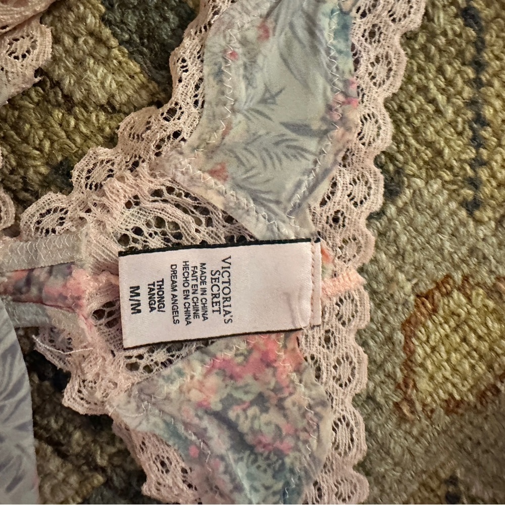 Victoria Secret Set (4 items) sz 34C/M - Picture 11 of 13